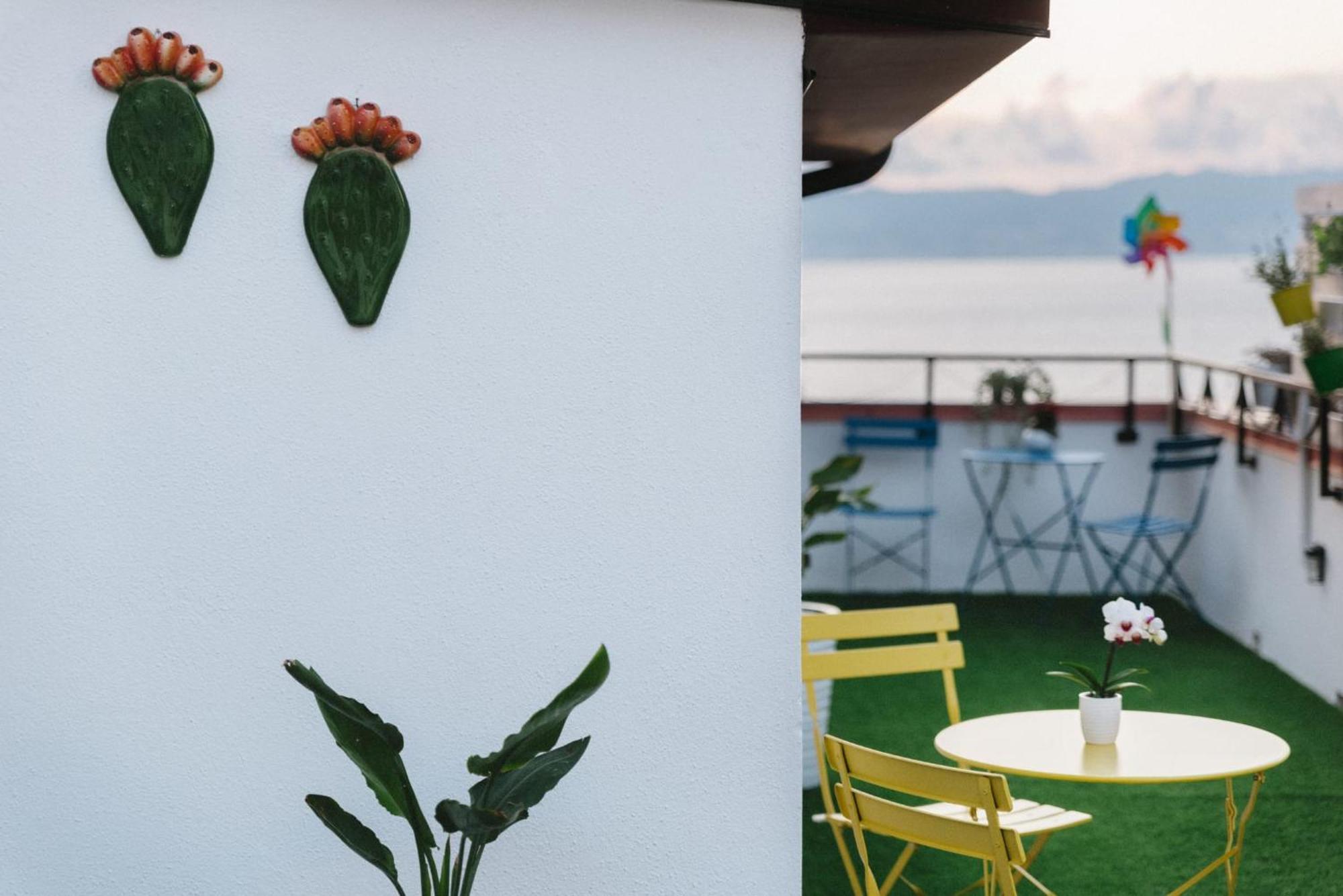 B&B Fuori Squadro - In Centro Con Terrazza Relax Vista Mare Reggio Calabria Exterior photo