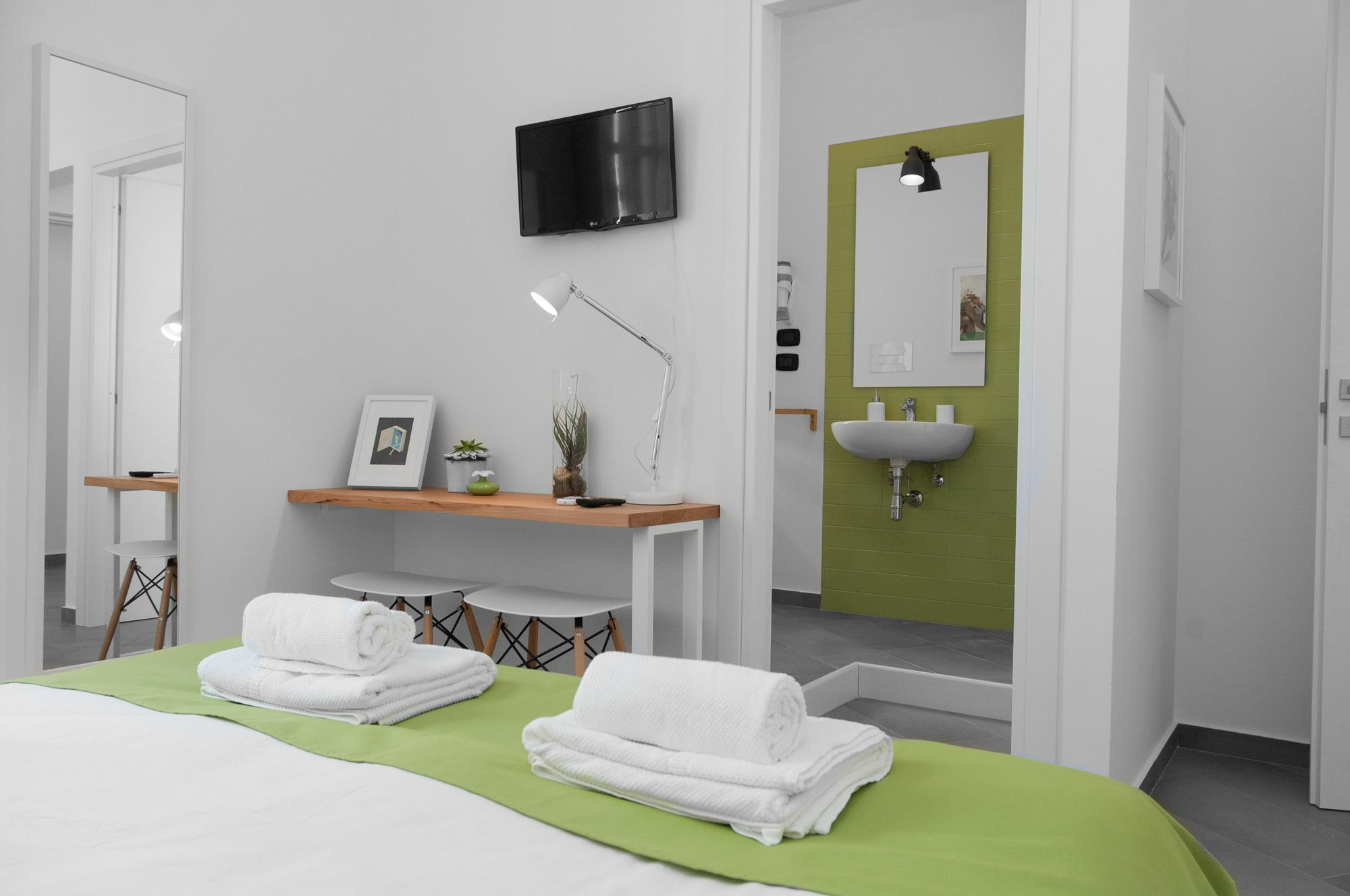 B&B Fuori Squadro - In Centro Con Terrazza Relax Vista Mare Reggio Calabria Exterior photo
